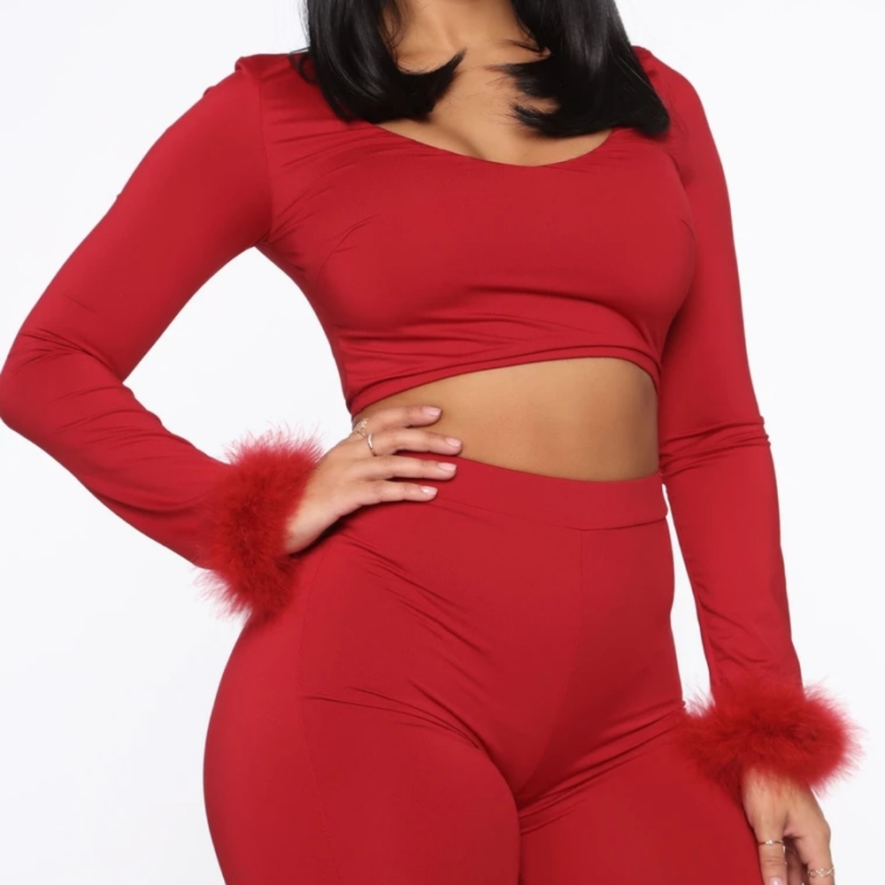 Amanda feather set - fashion nova